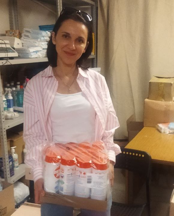 Бытовая химия, предназначенная для раздачи беженцам в гуманитарном центре Ростова-на-Дону