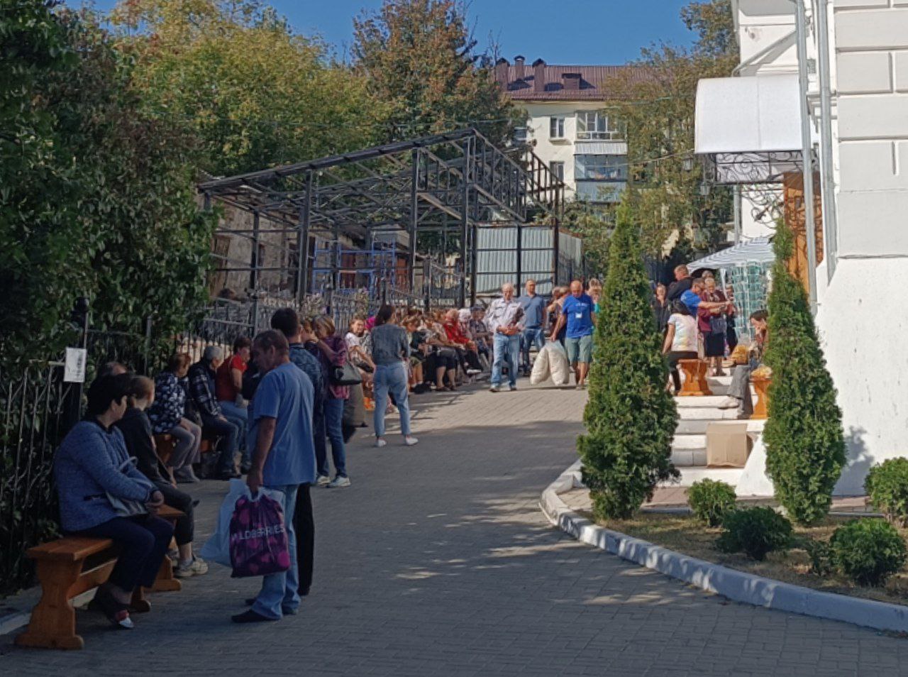 В центре комплексной социальной помощи в Свято-Троицком монастыре Курска 